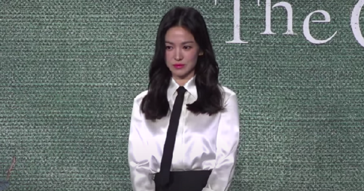 song-hye-kyo-allegedly-demands-removal-of-her-the-glory-photos-videos-after-fans-claim-shes-starting-to-look-older