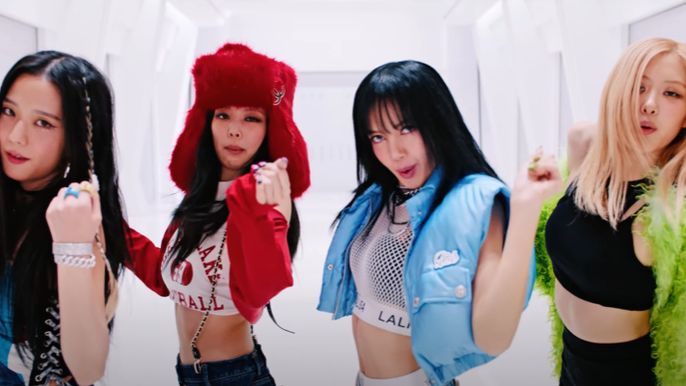 blackpink-sparks-concerns-it-might-not-renew-contract-with-yg-entertainment-industry-experts