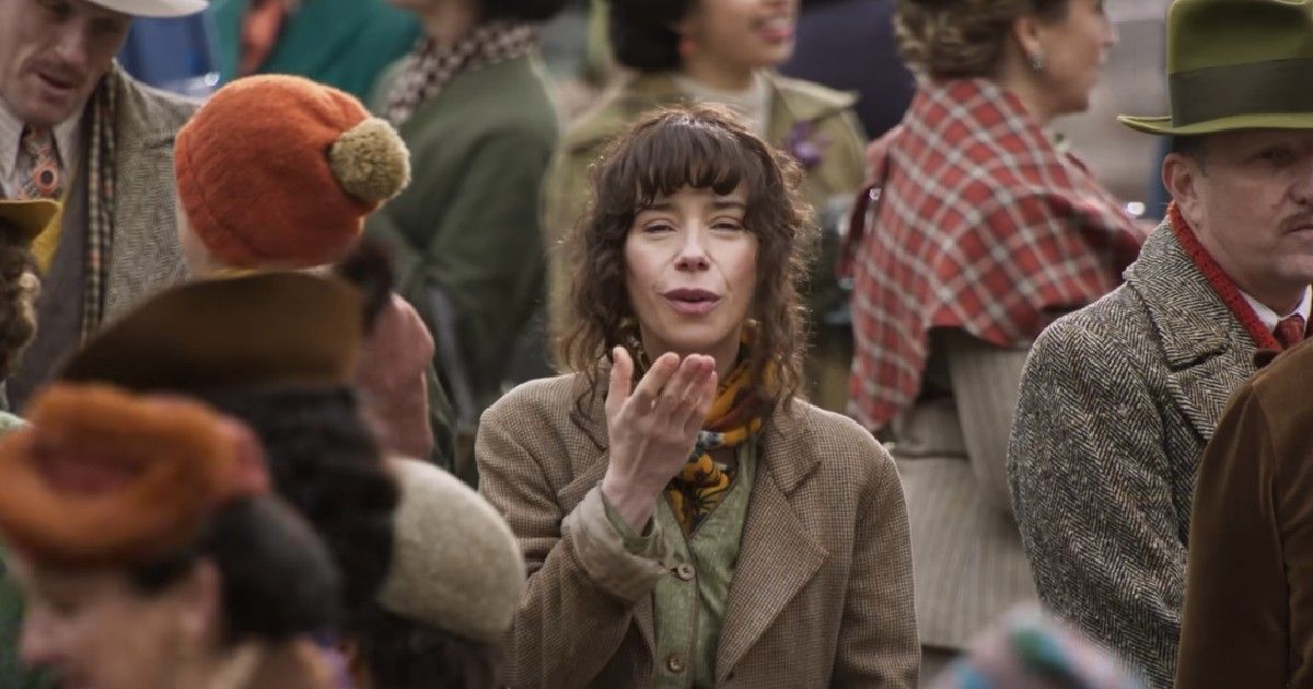 Who plays Wonka mother: Sally Hawkins as Willy Wonka's mother
