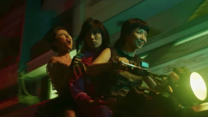 Dong Anh Quynh as Bi, Toc Tien as Thanh, Rima Thanh Vy as Hong in Furies