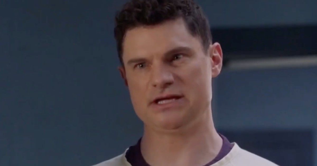 Skip Tracer coming back The Rookie: Flula Borg as Skip Tracer Randy in The Rookie