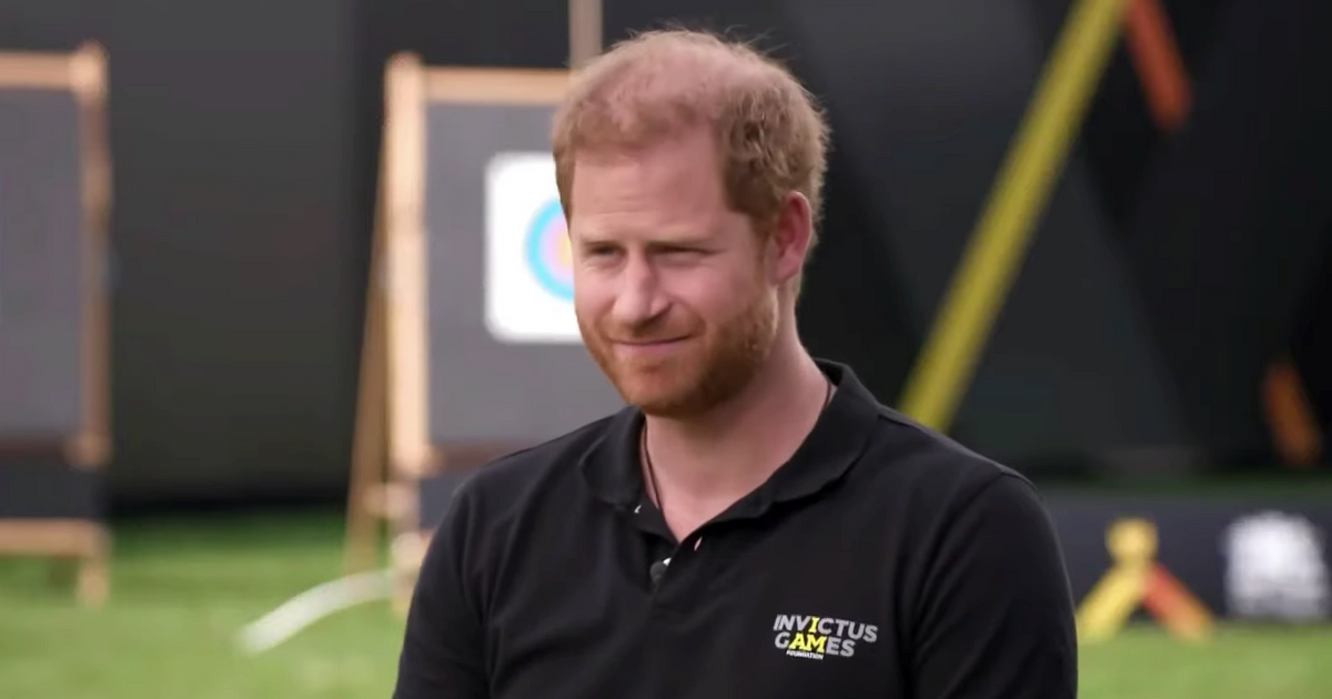 prince-harry-fury-camilla-parker-bowles-in-panic-mode-about-the-upcoming-memoir-of-meghan-markles-husband-duke-reveals-details-of-his-reunion-with-queen-elizabeth