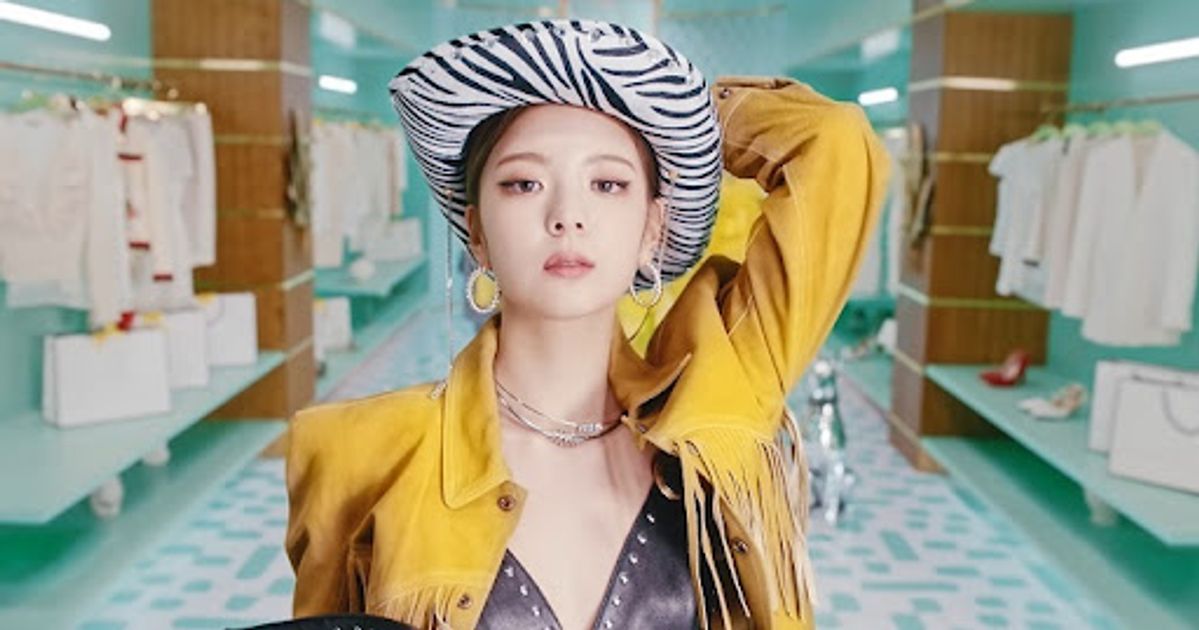 itzy-lia-net-worth-2022-groups-main-vocalist-reportedly-the-wealthiest-member
