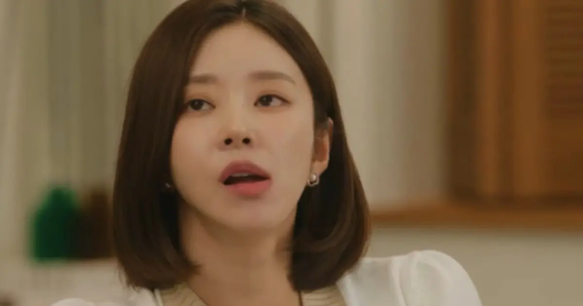 Is Da-Hye evil Queen of Tears: Lee Joo-Bin as Cheon Da-Hye in Queen of Tears
