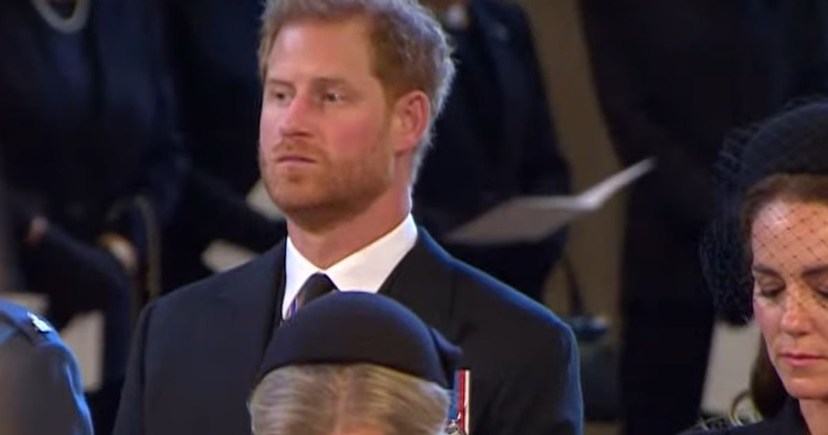 prince-harry-helped-queen-elizabeth-record-hilarious-voicemail-message-after-she-got-her-first-mobile-phone-duke-of-sussexs-humor-was-reportedly-aligned-with-his-grandmother