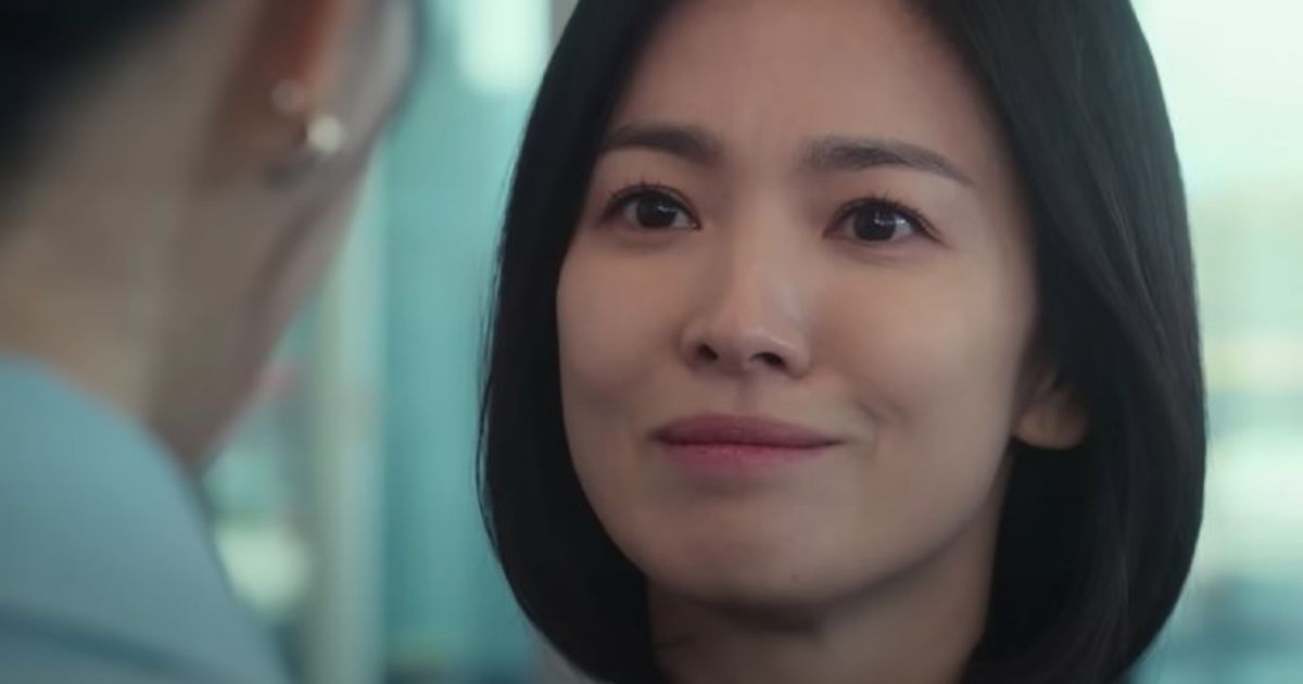 Song Hye Kyo as Moon Dong Eun in The Glory 2