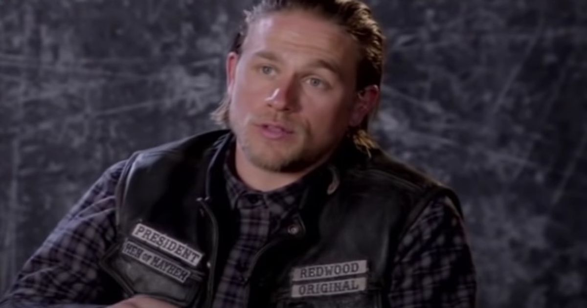 charlie-hunnam-expresses-interest-to-return-to-sons-of-anarchy-franchise-but-how