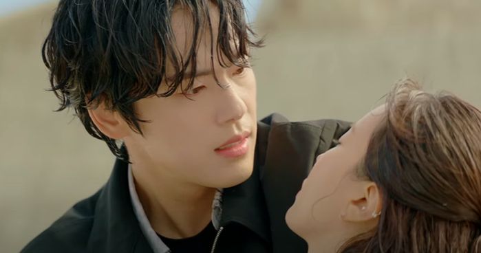 kokdu-season-of-deity-episode-4-recap-kim-jung-hyun-discovers-im-soo-hyangs-past-and-how-she-is-related-to-him
