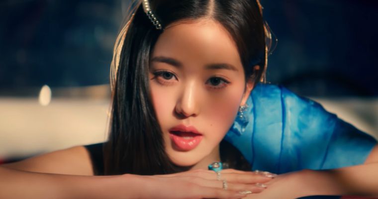 ive-jang-wonyoung-suffers-criticism-from-chinese-fans-after-wearing-this-hairpin-during-paris-fashion-week