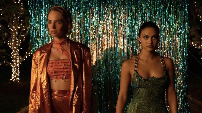 Do Revenge maya hawke as eleanor and camila mendes as drea wear glittery outfit