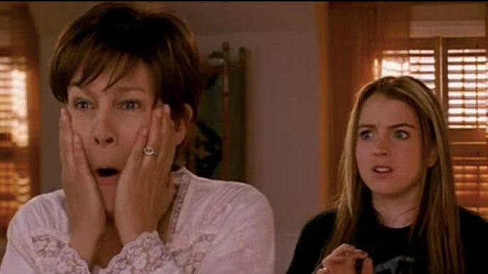 Lindsay Lohan as Anna Coleman, Jamie Lee Curtis as Tess Coleman in Freaky Friday