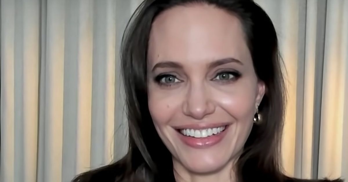 angelina-jolie-proudly-announced-that-her-daughter-zahara-will-be-attending-spelman-college-this-school-year