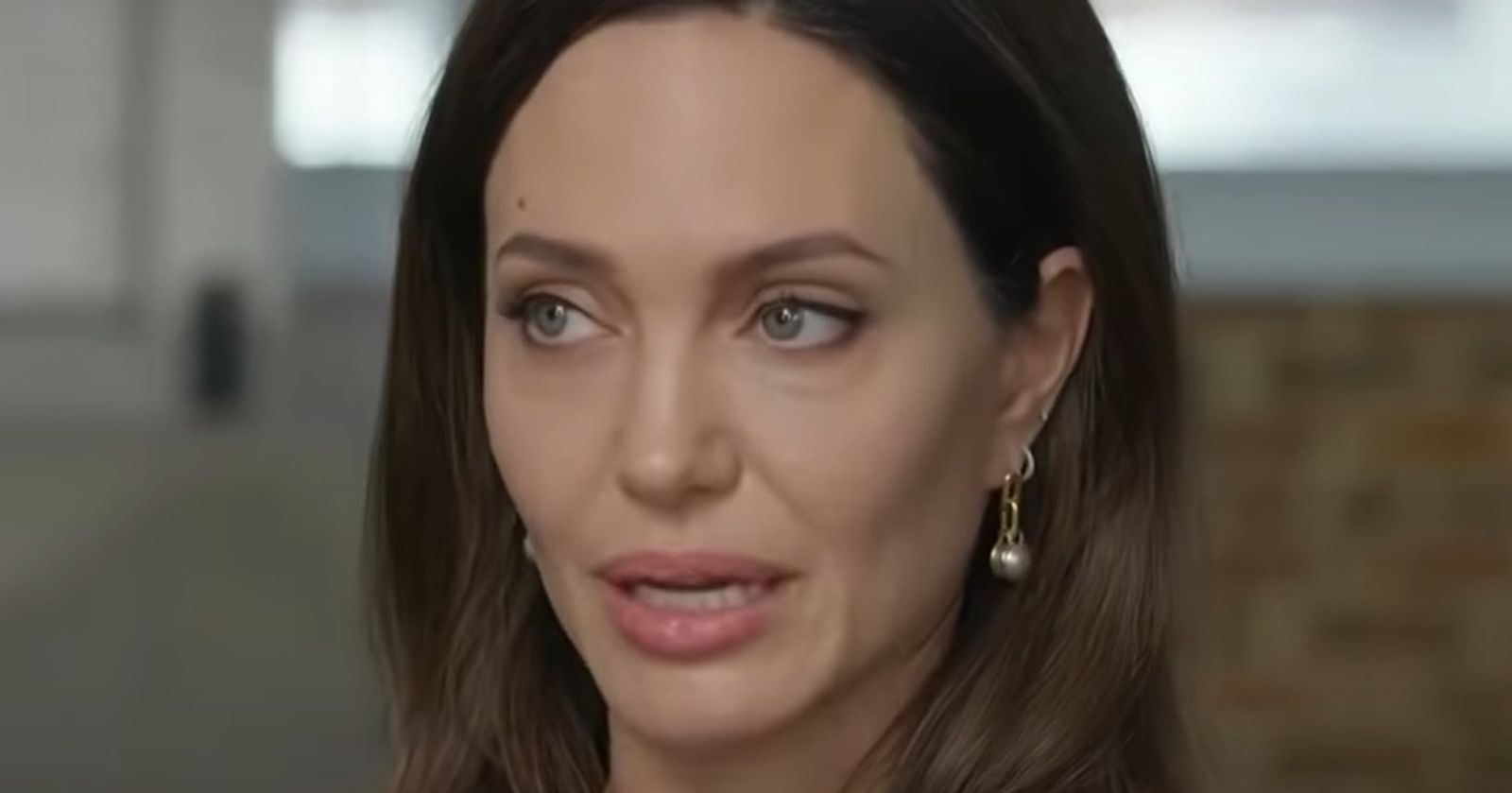 Angelina Jolie Takes Daughter Vivienne to Meet Dear Evan Hansen Cast