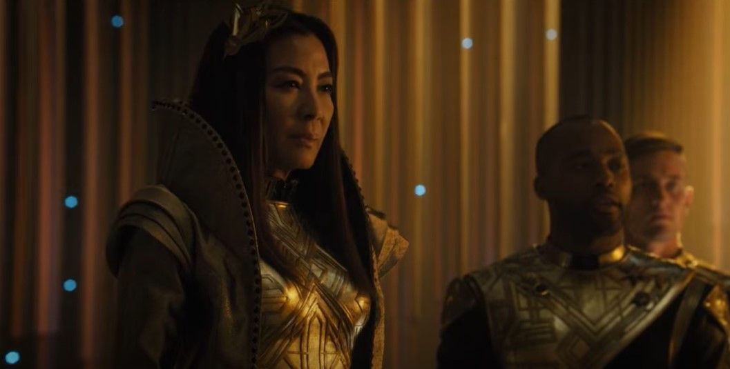 Star Trek: Discover Michelle Yeoh as the Emperor Philippa Georgiou meeting the crew.
