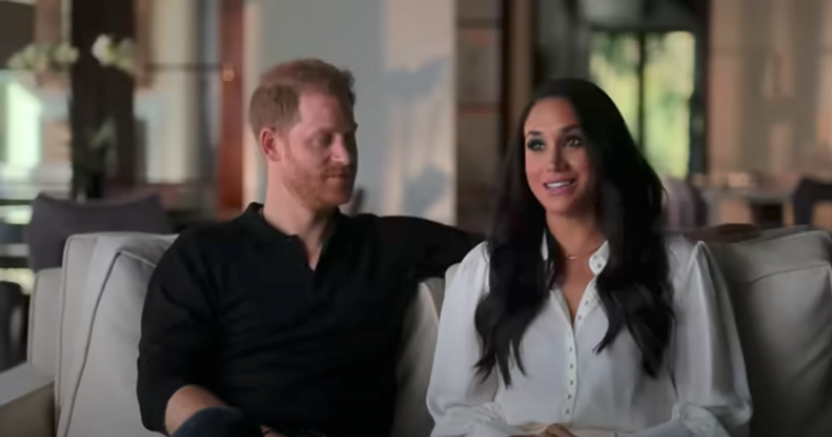prince-harry-transformed-into-small-distressed-child-while-reading-brother-prince-williams-text-meghan-markle-in-maternal-role-in-harry-meghan-expert-says