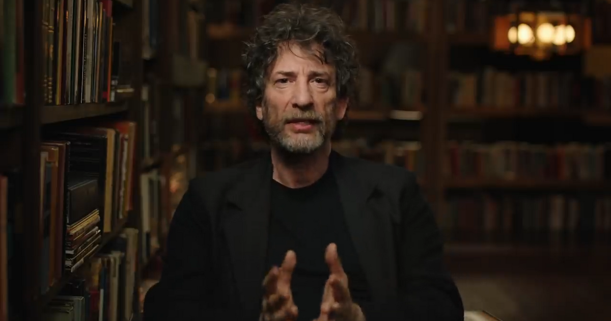 creative-minds-united-neil-gaiman-joins-the-wga-strike-for-fair-pay-and-future-generations-of-writers