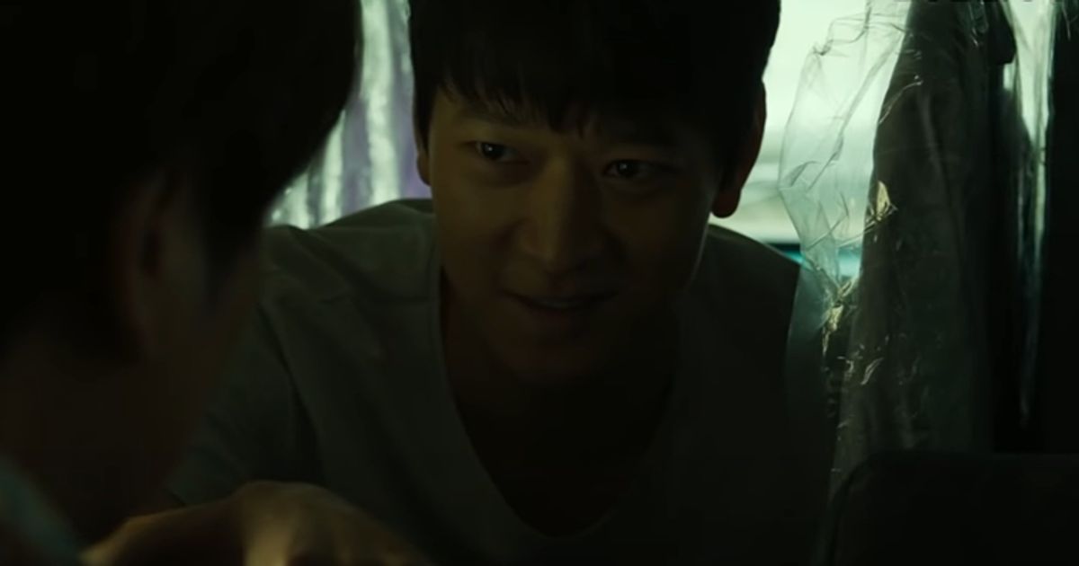 kang-dong-won-new-movie-actor-praises-director-koreeda-hirokazu-iu-after-working-with-them-in-film-broker