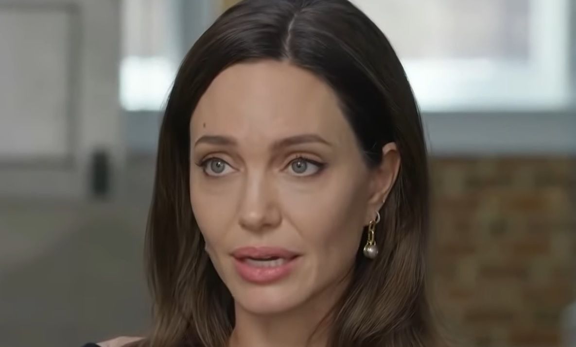 Angelina Jolie’s Daughter Vivienne Jolie-Pitt Resembles Dad Brad Pitt ...