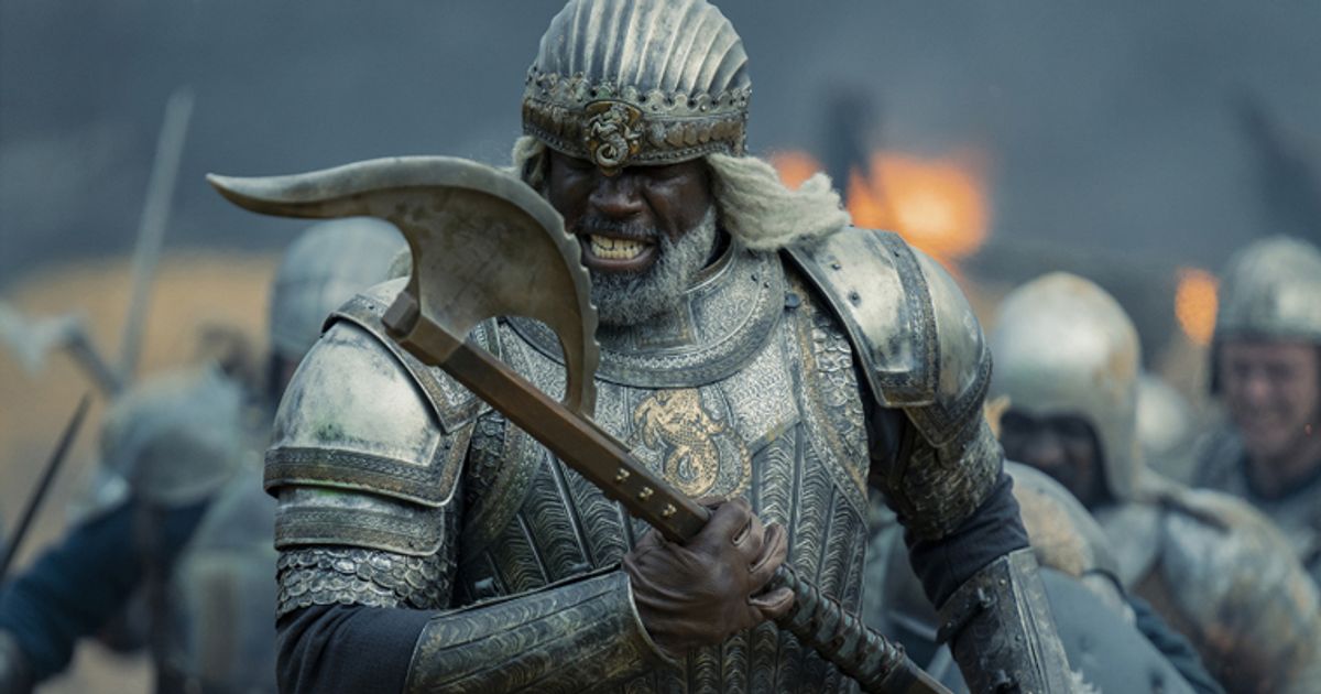 House of the Dragon Actor Reveals Difficulties Wearing Corlys Velaryon's Armor Describing It As "A Walking Torture Chamber"