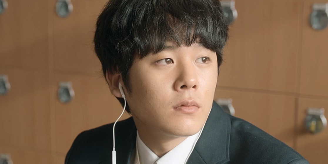 Lee Jung-ha as Kim Bong-seok in Moving
