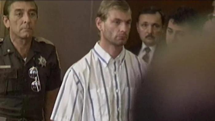 dahmer-monster-the-jeffrey-dahmer-story-spoilers-news-update-how-the-serial-killer-died-and-why