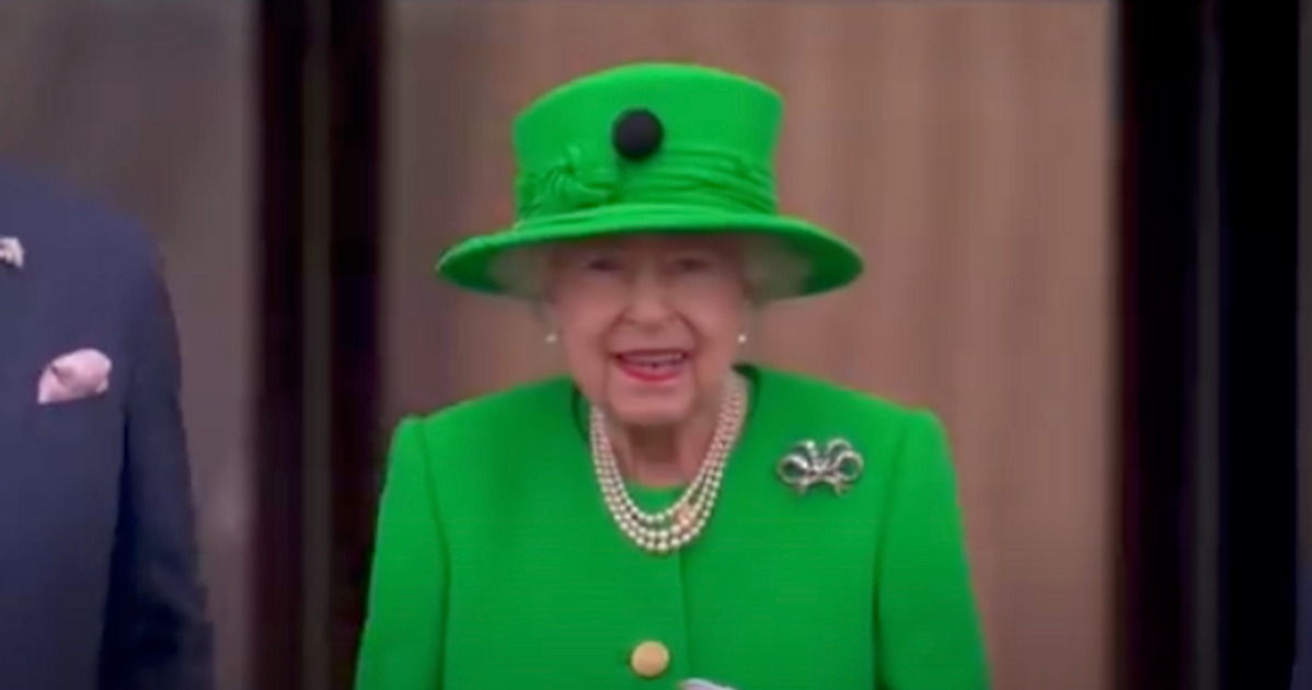 queen-elizabeth-heartbreak-british-monarch-looks-frail-at-garter-day-photo-with-a-cane-week-after-platinum-jubilee