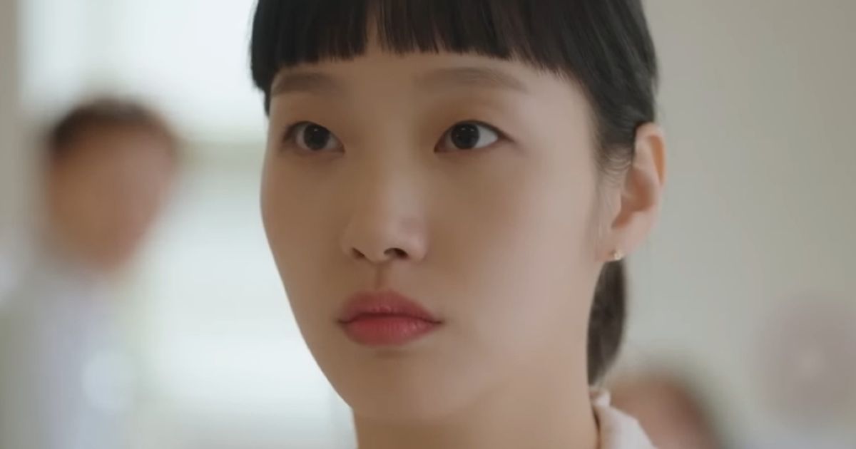 yumis-cells-2-episode-1-recap-kim-go-eun-overcomes-side-effects-of-breaking-up-with-ahn-bo-hyun-got7-jinyoung-brings-in-a-small-group-among-yumis-cells