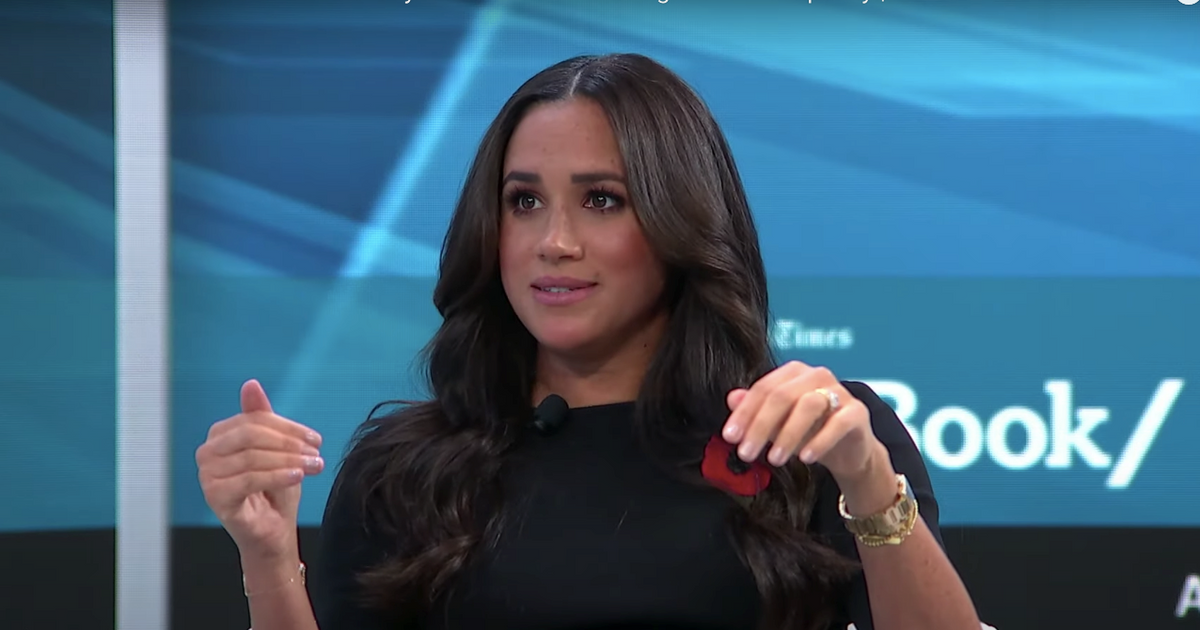 meghan-markle-shock-prince-charles-and-royal-family-constantly-criticizing-prince-harry-because-of-her-duchess-reportedly-thinks-flying-off-to-mexico-to-reconcile-with-thomas-markle-sr-is-impractical