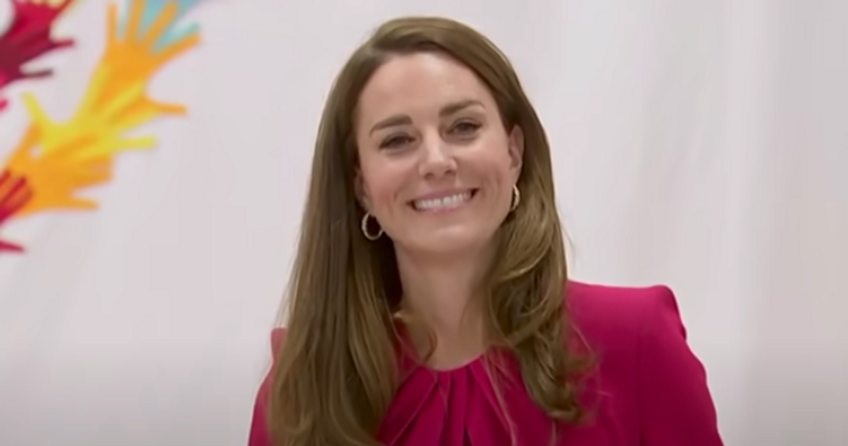 kate-middleton-getting-back-at-prince-harry-and-meghan-markle-prince-williams-wife-reportedly-doing-tell-all-with-stack-of-receipts