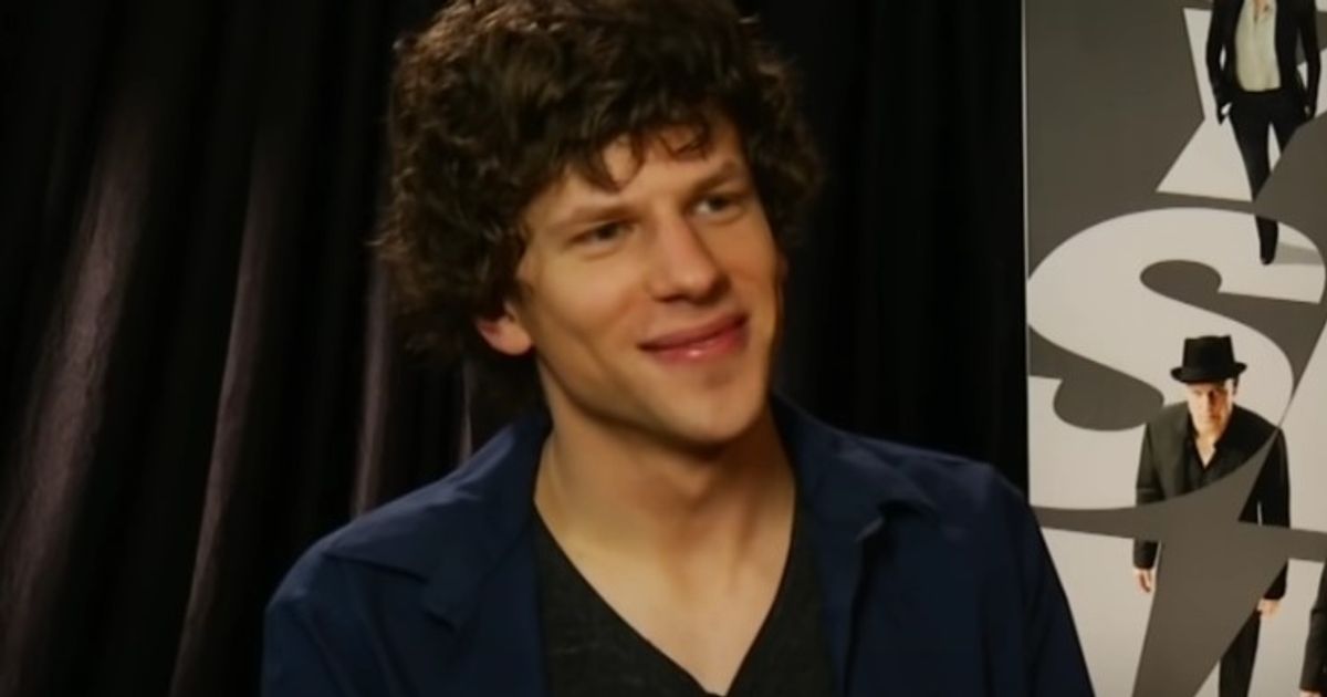 jesse-eisenberg-net-worth-2022-how-much-has-the-batman-v-superman-dawn-of-justice-made-today