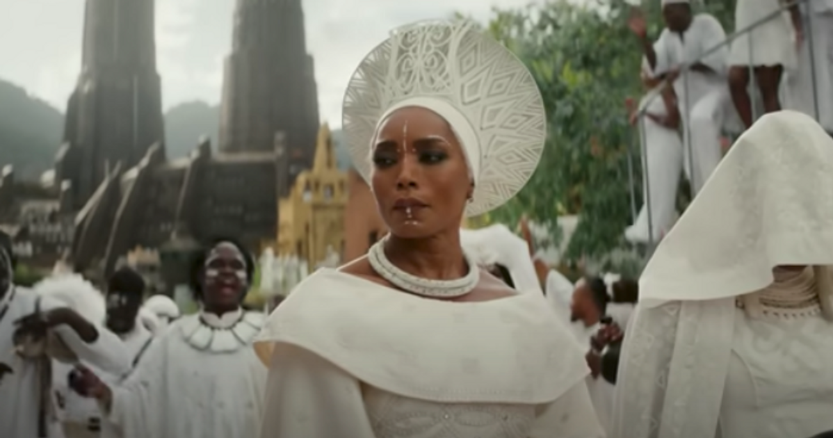 angela-bassett-reacts-after-sparking-an-oscar-buzz-for-her-performance-in-black-panther-wakanda-forever