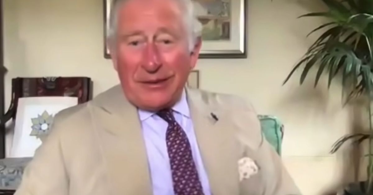 prince-charles-shock-camillas-husband-has-sausage-fingers-heirs-swollen-hands-feet-on-display-during-northern-ireland-tour