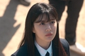 Hui-soo looking up in Moving K-Drama