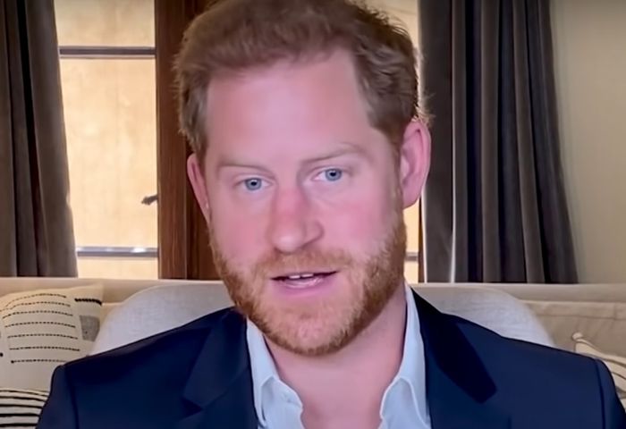 prince-harry-worried-that-his-memoir-would-be-offensive-to-the-royal-family-duke-of-sussex-reportedly-rewriting-select-parts-but-wont-cancel-his-book