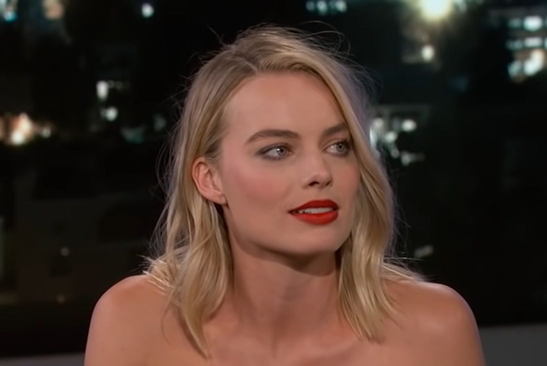 Margot Robbie Spotted Wiping Away Tears Hours After Leaving Cara ...