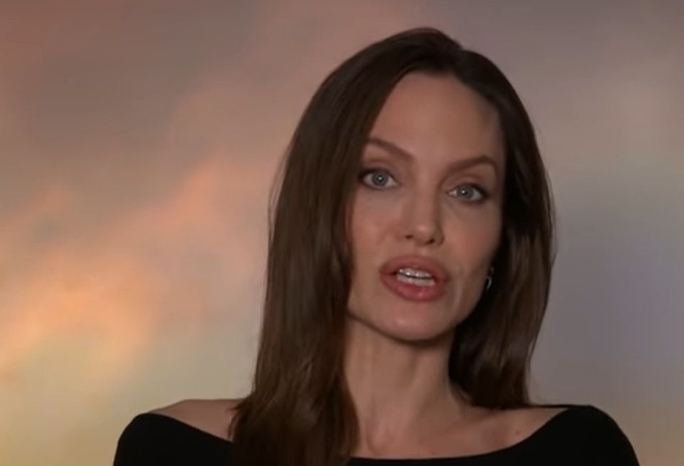angelina-jolie-shock-the-weeknds-new-album-dawn-fm-features-songs-about-brad-pitts-ex-wife