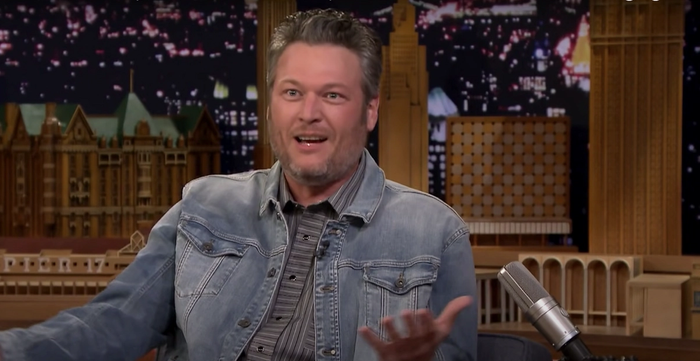 blake-shelton-heartbreak-gwen-stefani-turned-off-by-husbands-doughy-and-sweaty-physique-the-voice-coach-to-reportedly-get-liposuction-before-christmas