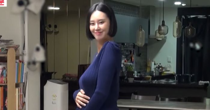 actress-ji-so-yeon-updates-fans-after-welcoming-1st-child-with-actor-song-jae-hee