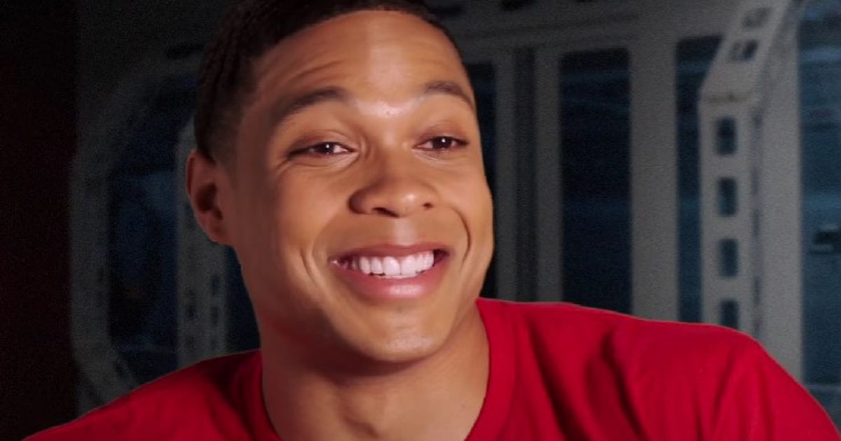 ray-fisher-net-worth-2022-how-much-does-the-justice-league-star-have-made