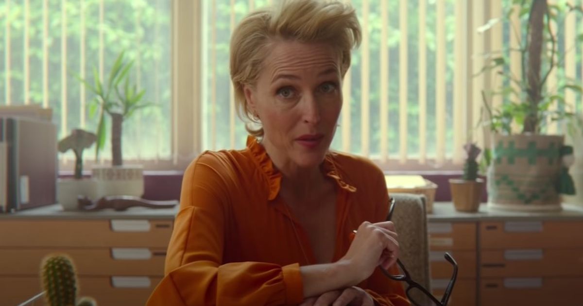 sex-education-season-4-gillian-anderson-confirms-return-with-this-photo
