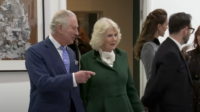 queen-camilla-has-hidden-trick-when-king-charles-is-talking-too-much-during-walkabouts-prince-williams-stepmother-reportedly-do-this-move