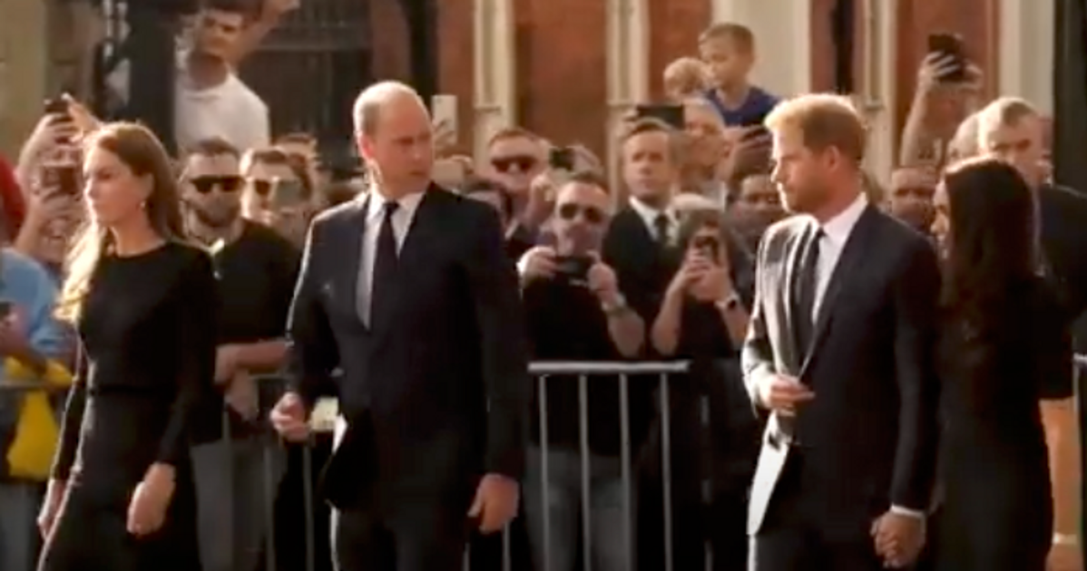 meghan-markle-wearing-a-recording-device-for-netflix-project-during-walkabout-with-prince-william-and-kate-middleton-prince-harrys-wife-accused-of-wearing-secret-microphone
