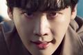big-mouth-episode-3-recap-girls-generation-yoona-continues-her-investigation-lee-jong-suk-accepts-his-identity-as-the-big-mouse