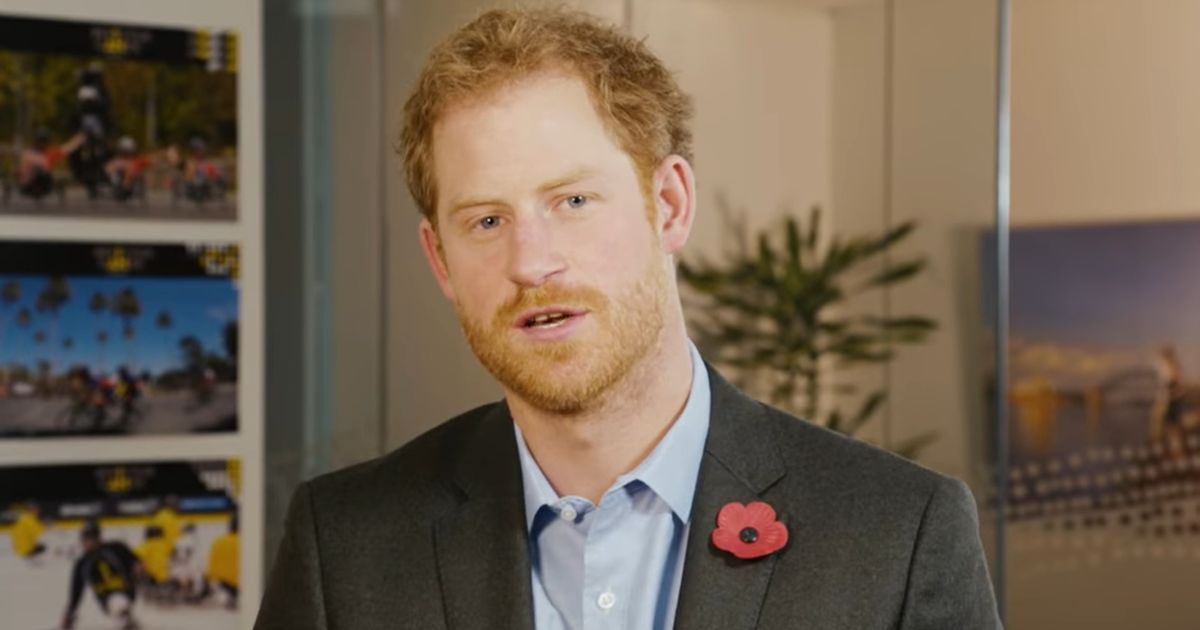 prince-harry-heartbreak-duke-of-sussexs-memoir-could-reportedly-be-overshadowed-by-michelle-obamas-new-book-the-light-we-carry-due-to-back-to-back-release-dates