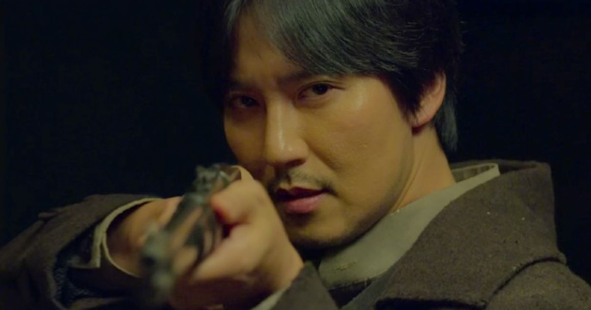 Kim Nam-gil as Lee Yoon in Song of the Bandits