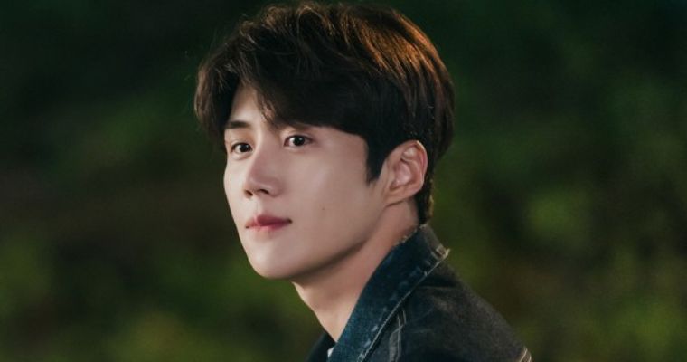 Kim Seon Ho Net Worth 2021 Shin Min Ah s Hometown Cha Cha Cha Co