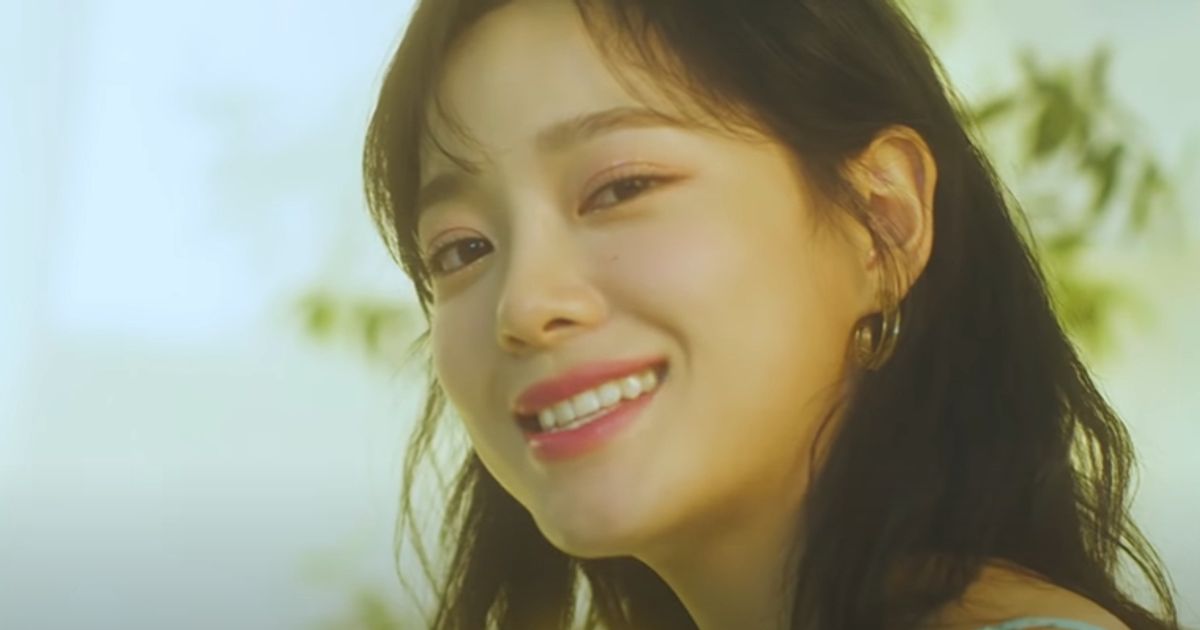kim-sejeong-wins-best-female-acting-idol-for-her-performance-in-a-business-proposal