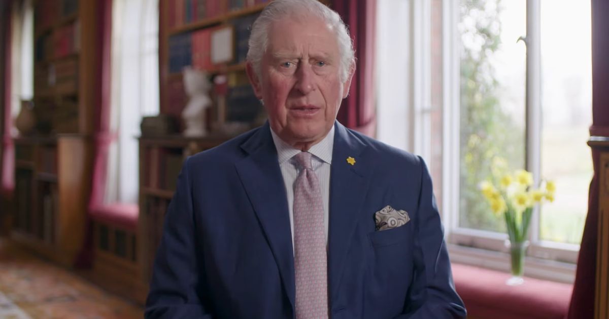 prince-charles-shock-camillas-husband-was-reportedly-very-close-to-queen-mother-his-grandmother-instrumental-in-preventing-him-from-making-this-big-mistake